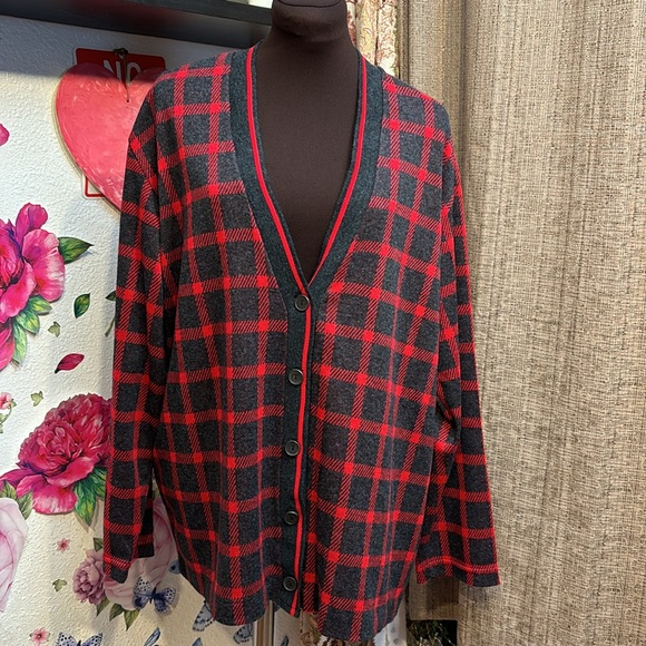 Vintage 1980’s Fire Island, long sleeve red/gray checkered knit sweater. Size L. - Picture 8 of 17